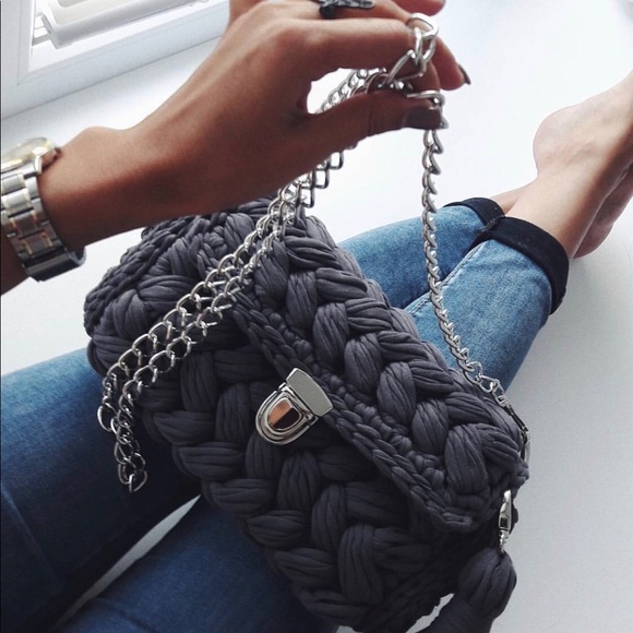 CROCHET PURSES WITH A HANDLE & CHAINS - Picture 5 of 7